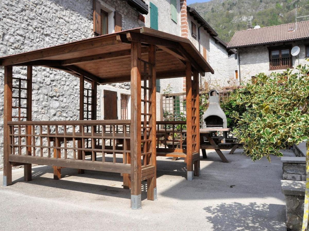 Apartment Albergo Diffuso - Cjasa Ustin-1 By Interhome Барчис Экстерьер фото